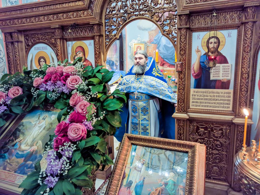 Отдание праздника Введения во храм Пресвятой Богородицы.