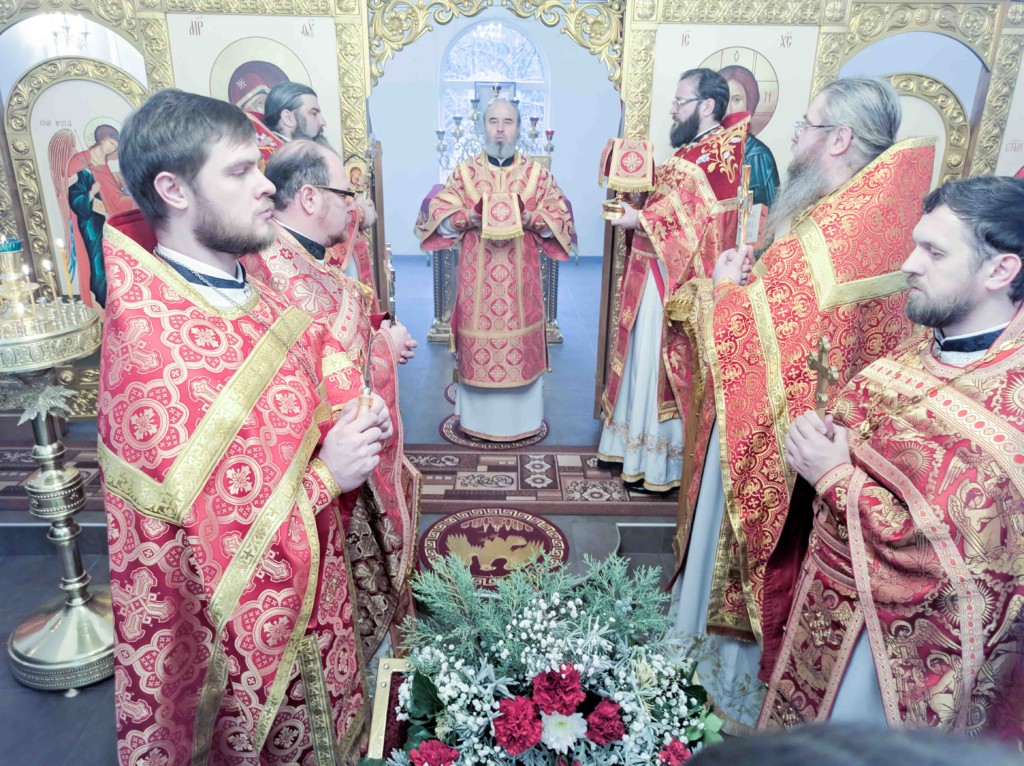 ПРЕСТОЛЬНЫЙ ПРАЗДНИК ХРАМА СВЯТОГО МУЧЕНИКА ВОНИФАТИЯ В ГОРОДЕ-КУРОРТЕ ГЕЛЕНДЖИКЕ