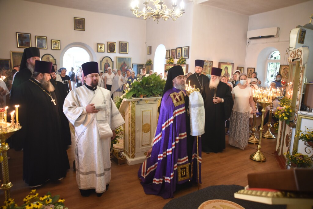 ПРЕСТОЛЬНЫЙ ПРАЗДНИК  В СВЯТО-ПРЕОБРАЖЕНСКОМ ХРАМЕ