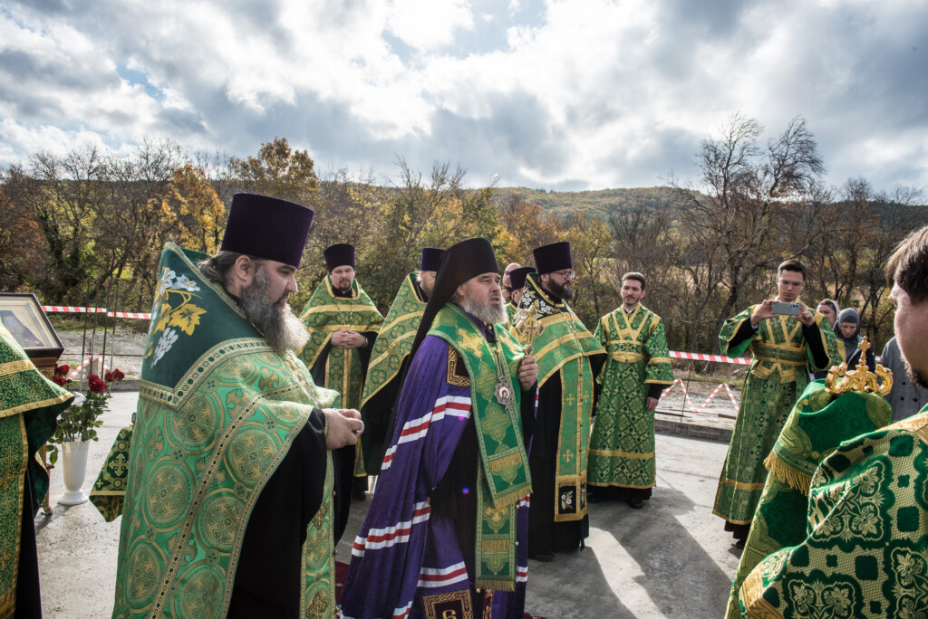 ЧИН ОСВЯЩЕНИЯ ЗАКЛАДНОГО КАМНЯ В ОСНОВАНИЕ БУДУЩЕГО ХРАМА